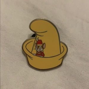 timothy q mouse dumbo pin